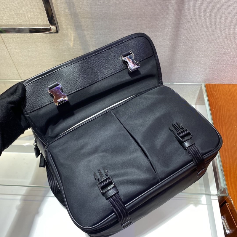 Pra*a backpacks